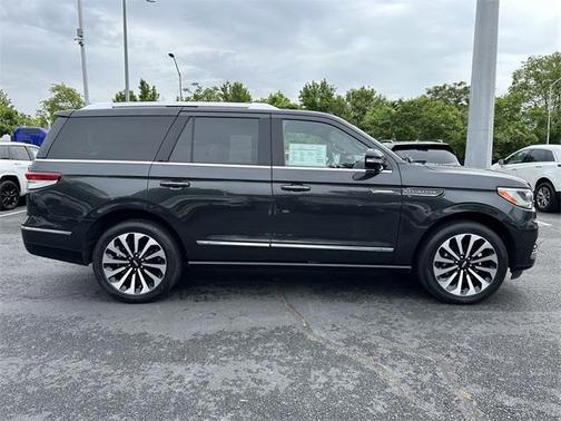 2022 Lincoln Navigator Reserve