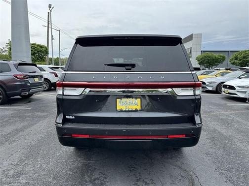 2022 Lincoln Navigator Reserve