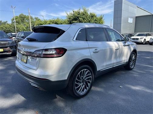 2019 Lincoln Nautilus Reserve