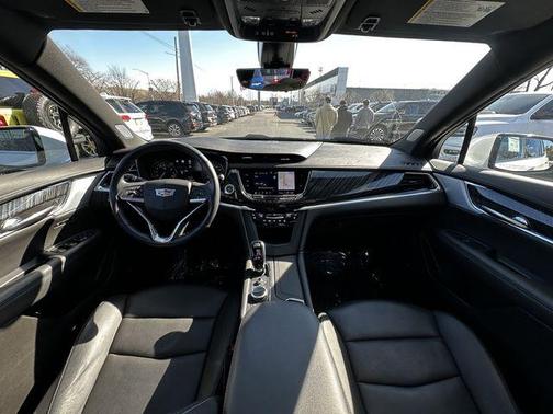 2023 Cadillac XT6 Premium Luxury AWD