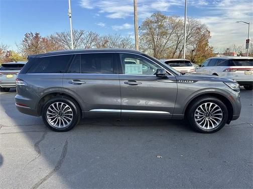 2024 Lincoln Aviator Premiere