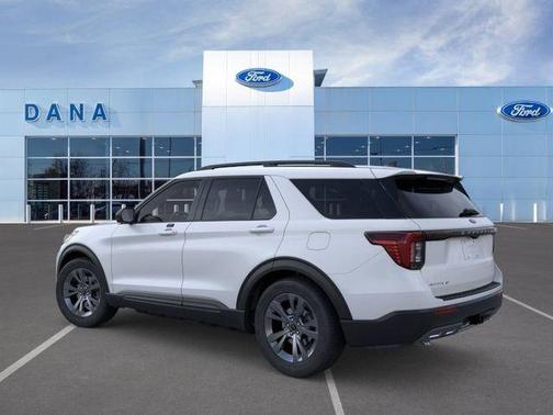 Space White Metallic 2026 Ford Explorer Active