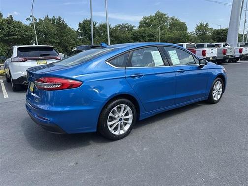 2020 Ford Fusion Hybrid SE