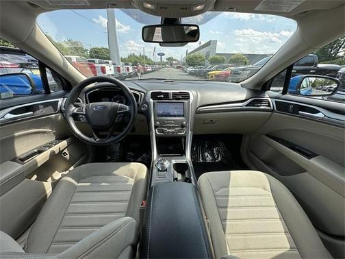 2020 Ford Fusion Hybrid SE