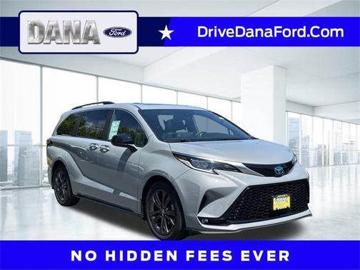 2023 Toyota Sienna XSE