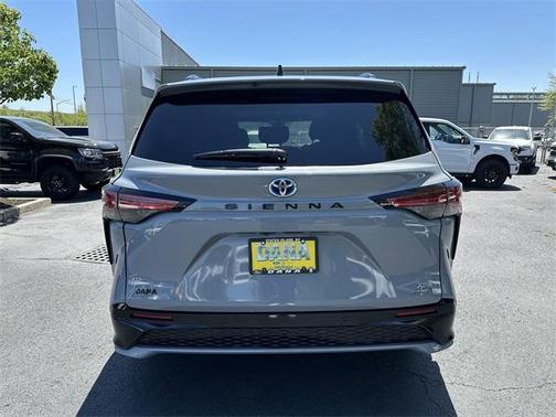 2023 Toyota Sienna XSE
