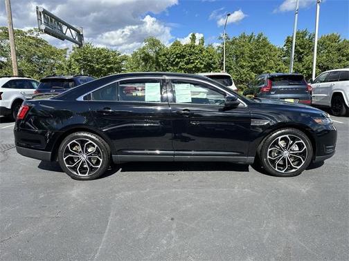 2018 Ford Taurus SHO