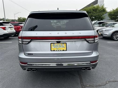 2022 Lincoln Aviator Standard AWD
