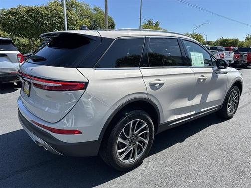 2022 Lincoln Corsair Standard