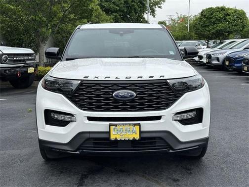 2022 Ford Explorer ST-Line