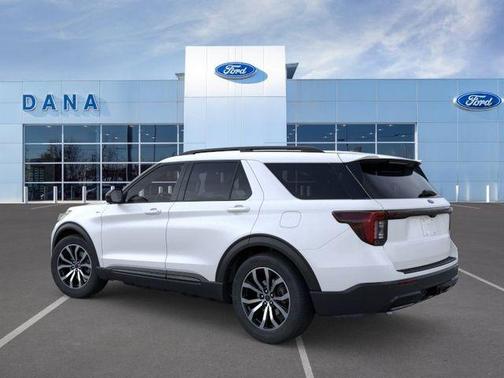 Star White 2026 Ford Explorer ST-Line