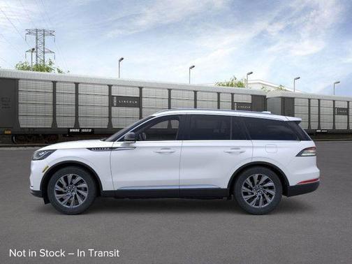 Pristine White 2026 Lincoln Aviator Premiere