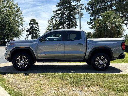 2024 GMC Canyon AT4