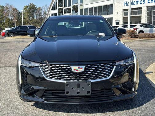 2024 Cadillac CT4 Luxury