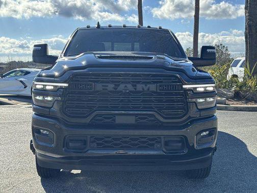 2025 RAM 3500 Laramie Crew Cab 4x4 8' Box