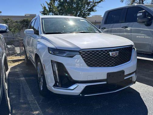 2025 Cadillac XT6 Premium Luxury FWD