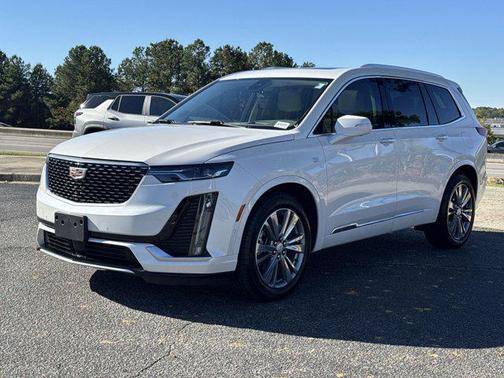 2025 Cadillac XT6 Premium Luxury FWD