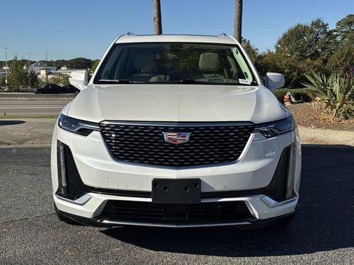 2025 Cadillac XT6 Premium Luxury FWD