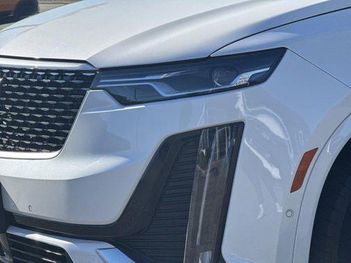 2025 Cadillac XT6 Premium Luxury FWD