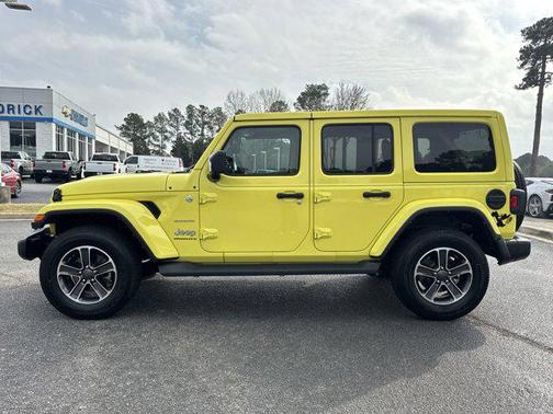 2023 Jeep Wrangler 4-Door Sahara 4x4