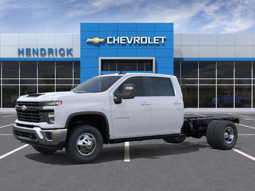 Summit White 2026 Chevrolet Silverado 3500 WT