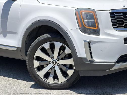 Glacial White Pearl 2021 Kia Telluride EX