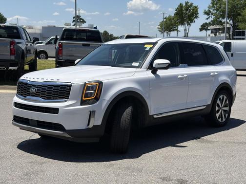 Glacial White Pearl 2021 Kia Telluride EX