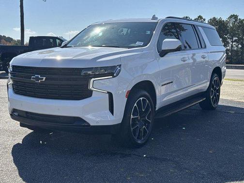 2023 Chevrolet Suburban RST