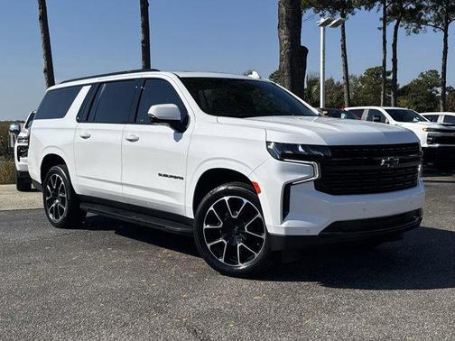 2023 Chevrolet Suburban RST