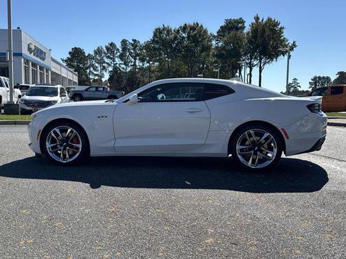 2022 Chevrolet Camaro RWD Coupe LT1
