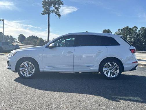 2023 Audi Q7 55 Prestige