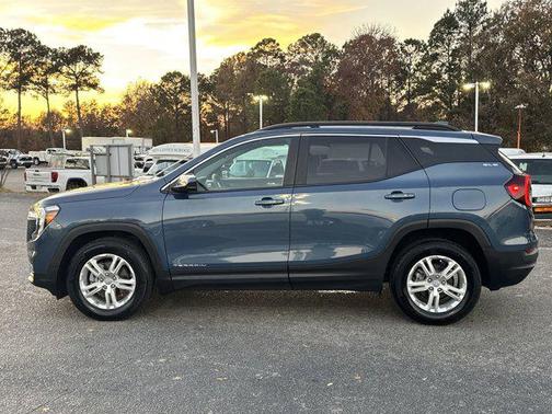 2024 GMC Terrain SLE