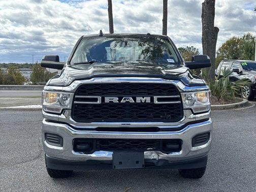 2020 RAM 2500 Tradesman Crew Cab 4X4 6'4' Box