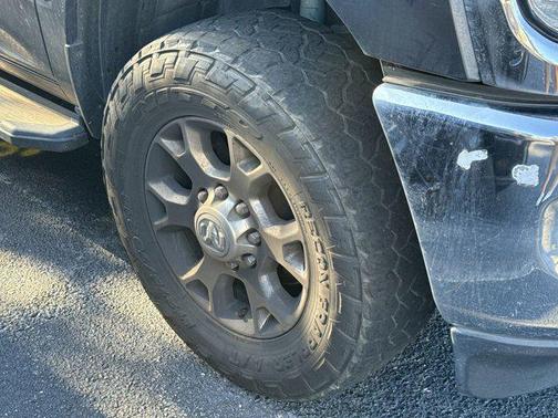 2020 RAM 2500 Tradesman Crew Cab 4X4 6'4' Box