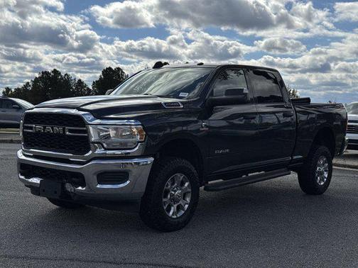 2020 RAM 2500 Tradesman Crew Cab 4X4 6'4' Box