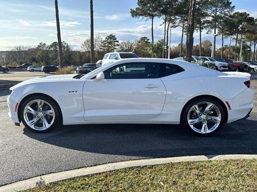 2022 Chevrolet Camaro RWD Coupe LT1