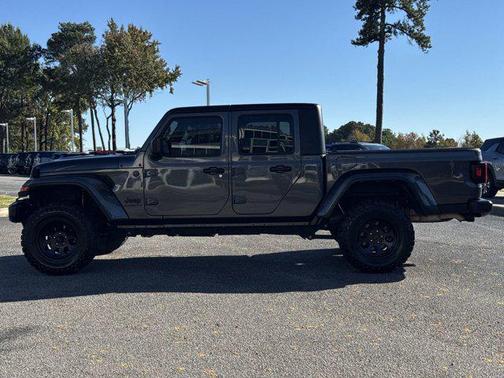 2022 Jeep Gladiator Sport S