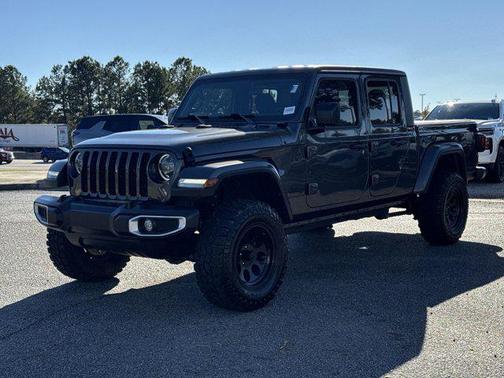 2022 Jeep Gladiator Sport S