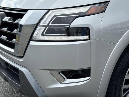 2024 Nissan Armada SL 4WD