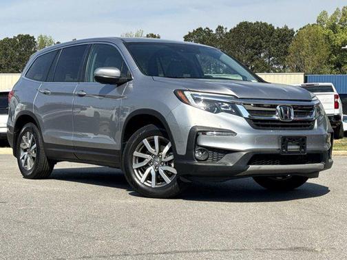 Lunar Silver Metallic 2020 Honda Pilot 2WD EX-L