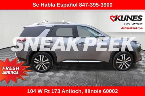 2024 Nissan Pathfinder Platinum