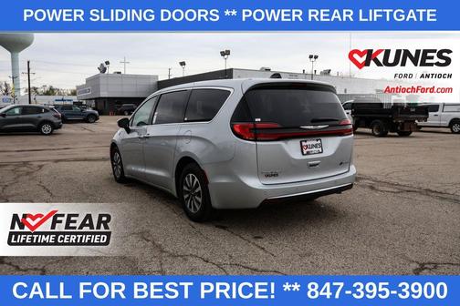 2023 Chrysler Pacifica Hybrid Touring L
