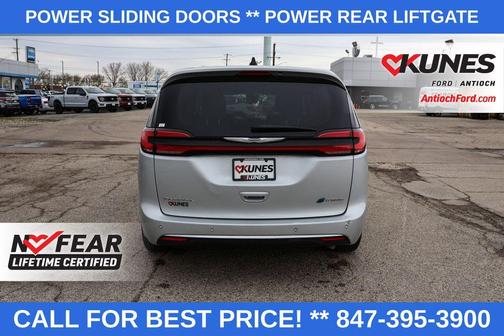 2023 Chrysler Pacifica Hybrid Touring L