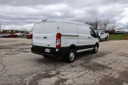 2022 Ford Transit-250 Base