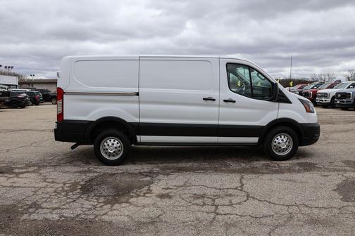 2022 Ford Transit-250 Base