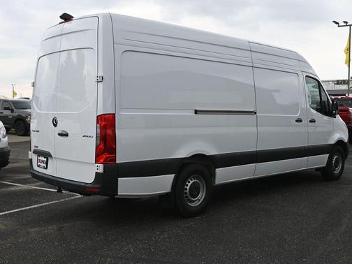 2025 Mercedes-Benz Sprinter 2500 170 WB