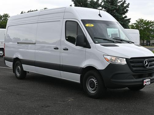 2025 Mercedes-Benz Sprinter 2500 170 WB