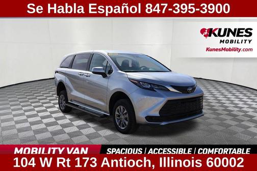 2024 Toyota Sienna LE