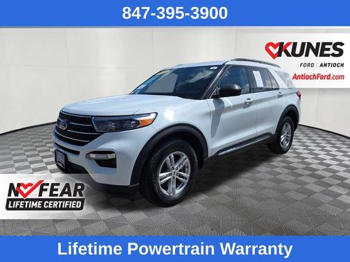 Oxford White 2024 Ford Explorer XLT