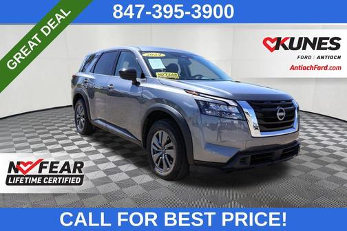 2024 Nissan Pathfinder S